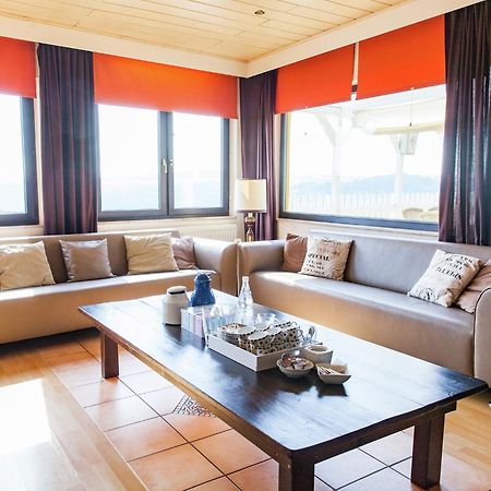 Beautiful Holidayhome With Sauna And Terrace Harscheid Exterior foto