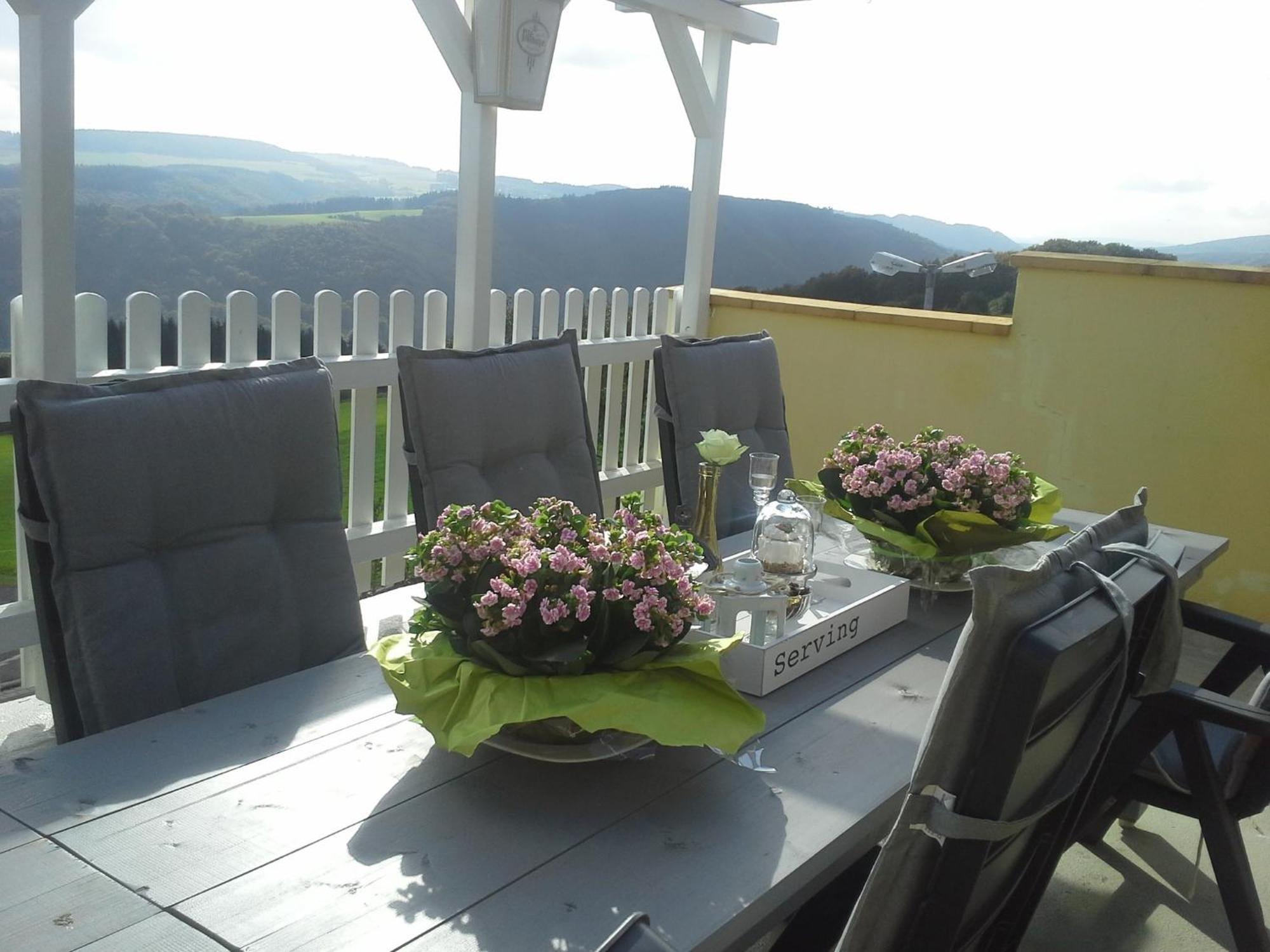 Beautiful Holidayhome With Sauna And Terrace Harscheid Exterior foto